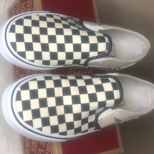 Asher/ Checker VANS. Women’s size 7.5